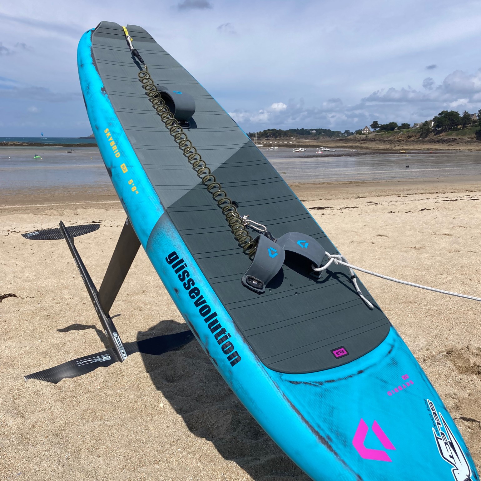 TEST PLANCHE DE WINGFOIL DUOTONE SKYBRID SLS 2025